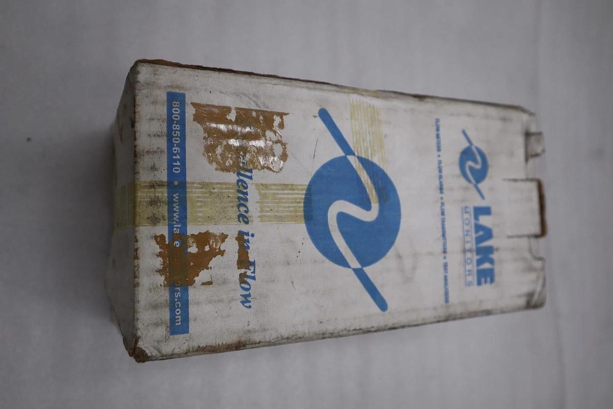 Used NEW LAKE MONITORS CVP05H3N CLEAR VIEW VALUE FLOW METER - STOCK 1798CC