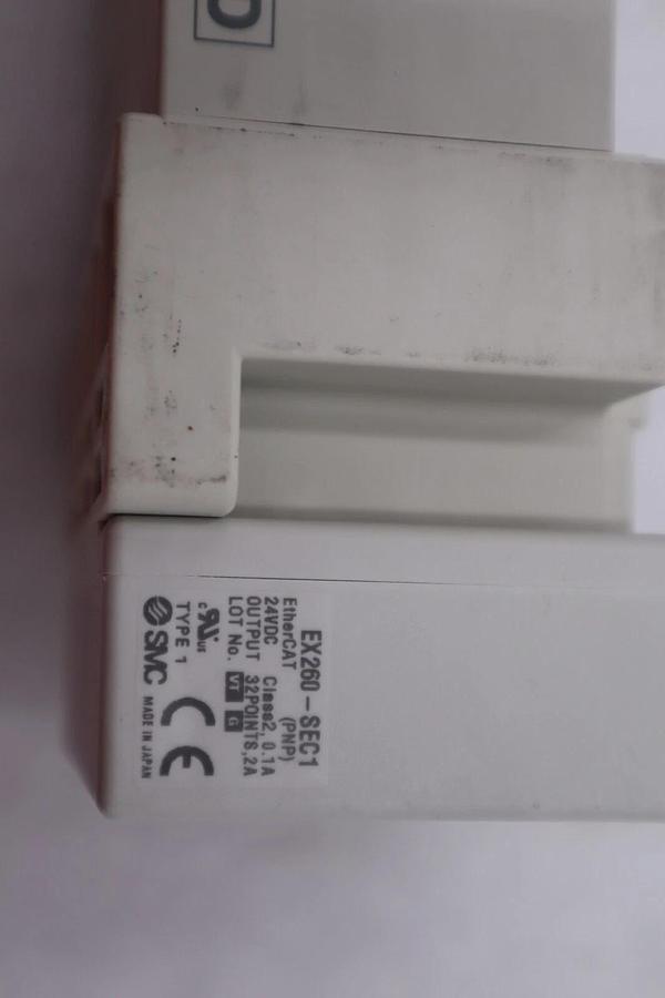 SMC SS5V3-W10S1DAND-04B-C8 / SS5V3W10S1DAND04BC8 (BRAND NEW) STOCK 1393-A