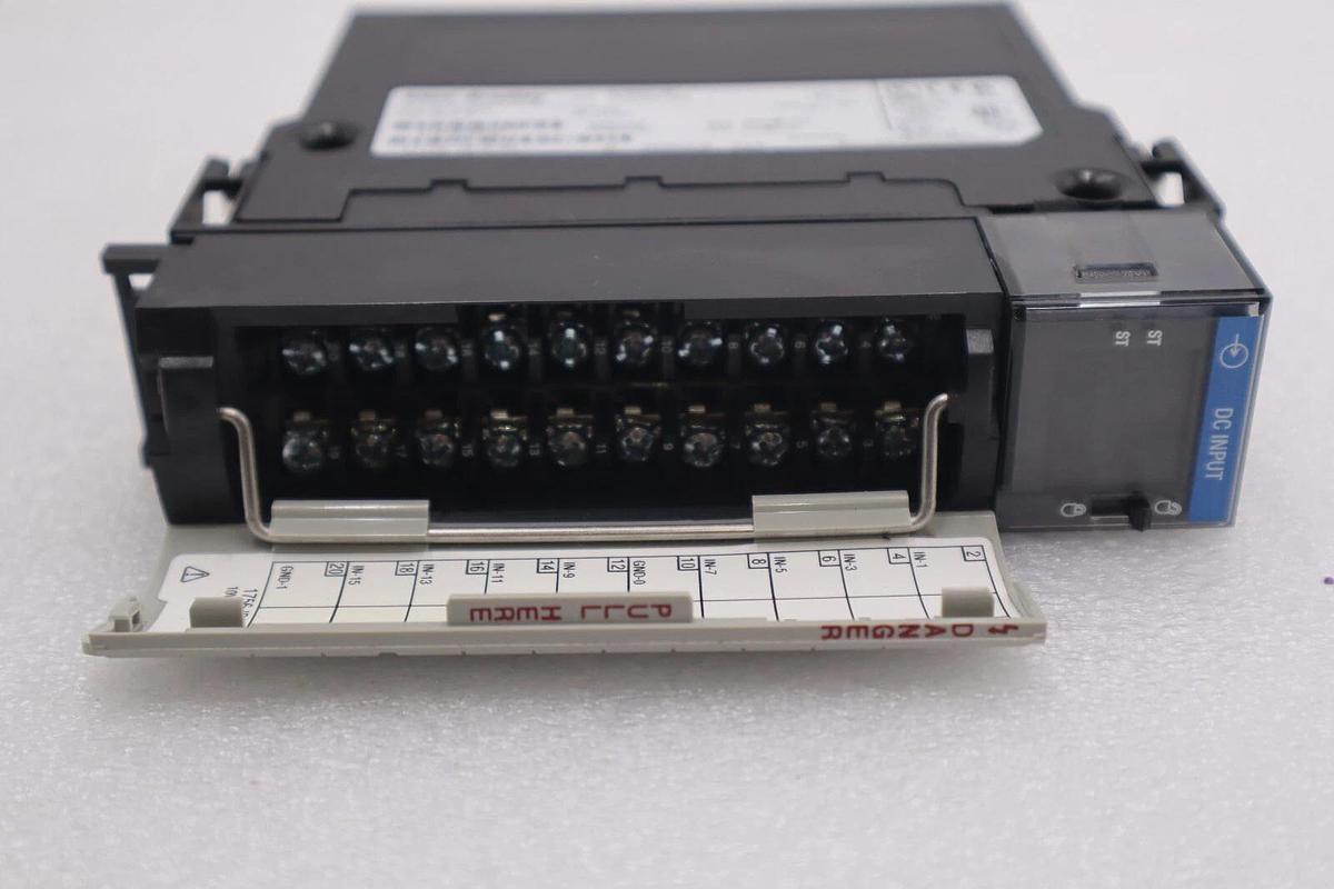 Used Allen-Bradley 1756-IB16 A Catalog Series Part No. PN-45746 DC Input 16PT #K-990A