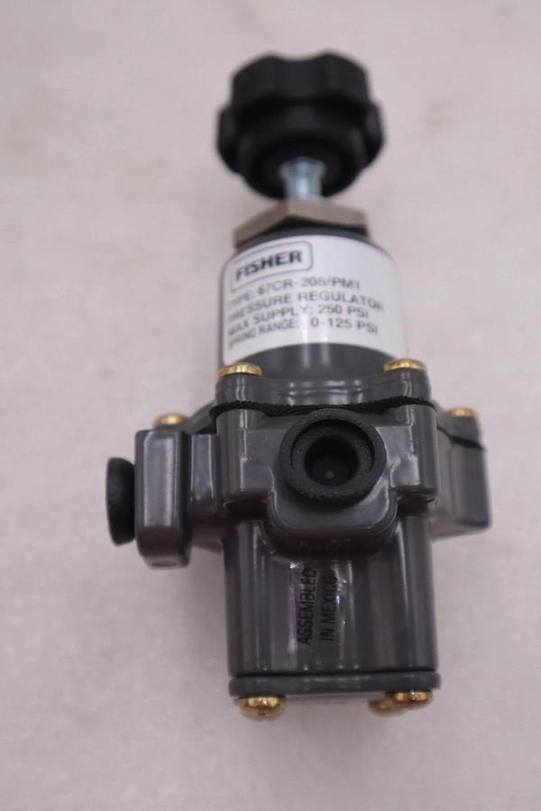 Used FISHER CONTROLS 67CR-208/PM1 Pressure Regulator - NEW IN BOX - STOCK GF497A