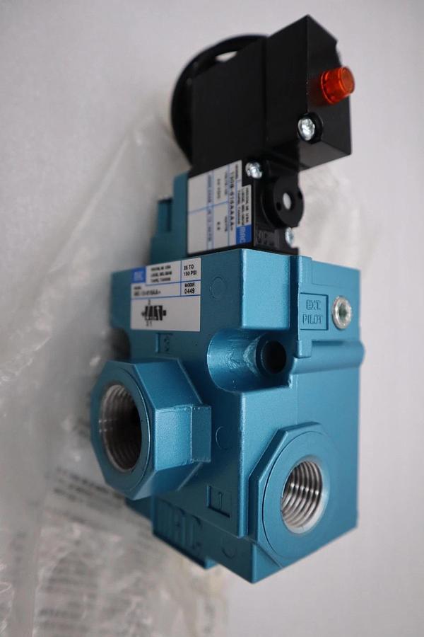 Used MAC VALVES 56C-13-616AA W/ 130B-616AAAA SOLENOID VALVE INTERNAL PILOT STK H1477
