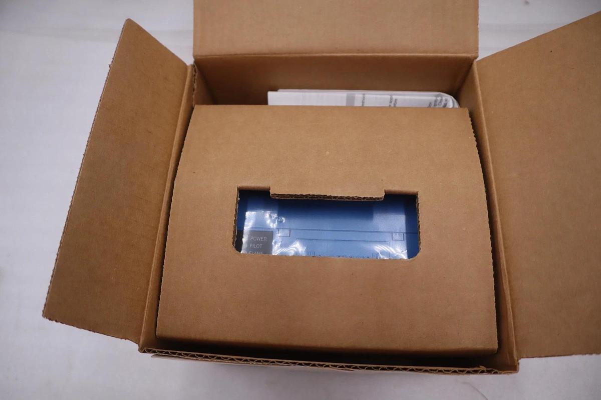 New OPEN BOX Honeywell RM7895C1012 RM7895 C 1012 Burner Control STK GF1037