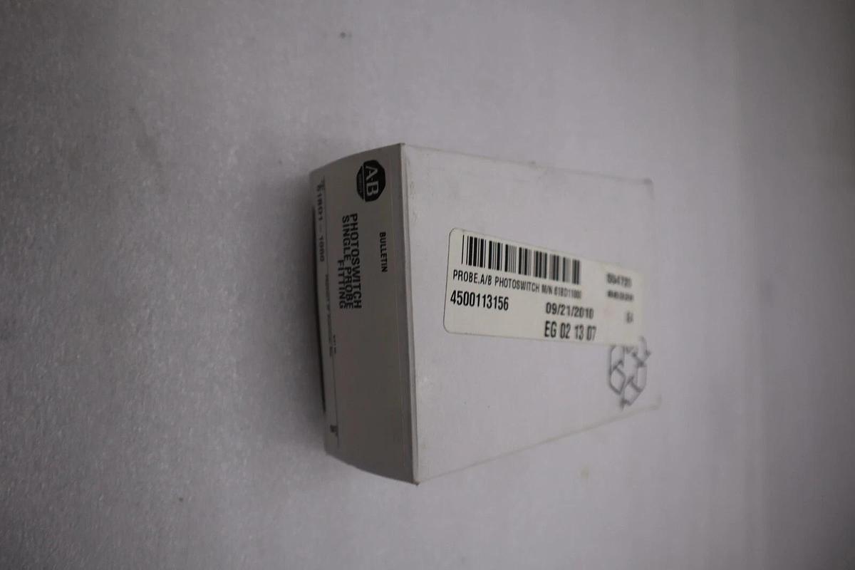 NEW OPEN BOX AB Allen Bradley Single Probe Fitting 61BD1-1000 STOCK G614A