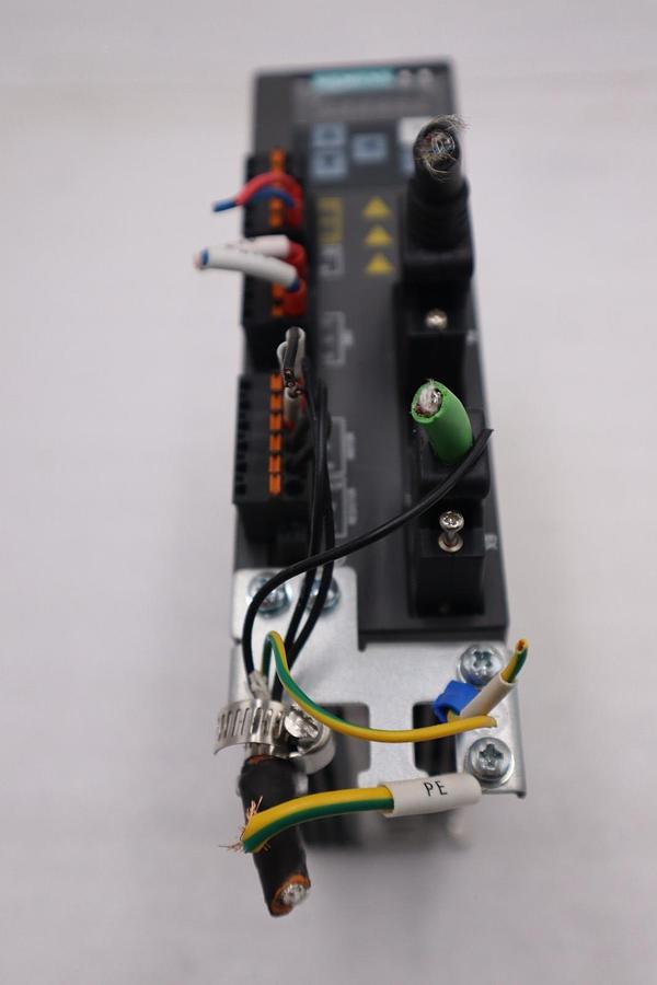 Used SIEMENS 6SL3210-5FB10-4UF1 SINAMICS V90 PROFINET SERVO DRIVE - STOCK H814C