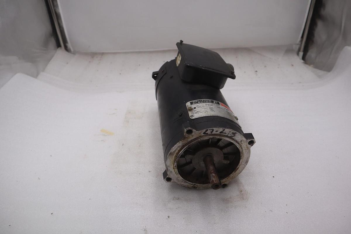 Used RELIANCE ELECTRIC T56H1042AA-UU DUTY POWER MOTOR 3/4 HP STOCK #M-52