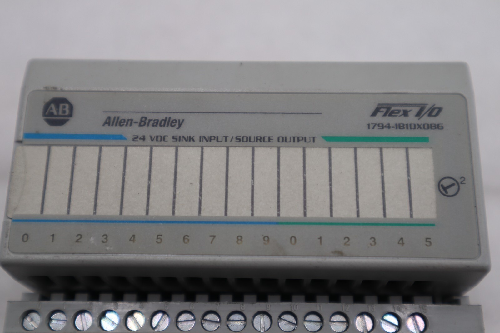 Used ALLEN BRADLEY 1794-IB10X0B6 24 VDC SINK INPUT/SOURCE OUTPUT STOCK #L-419