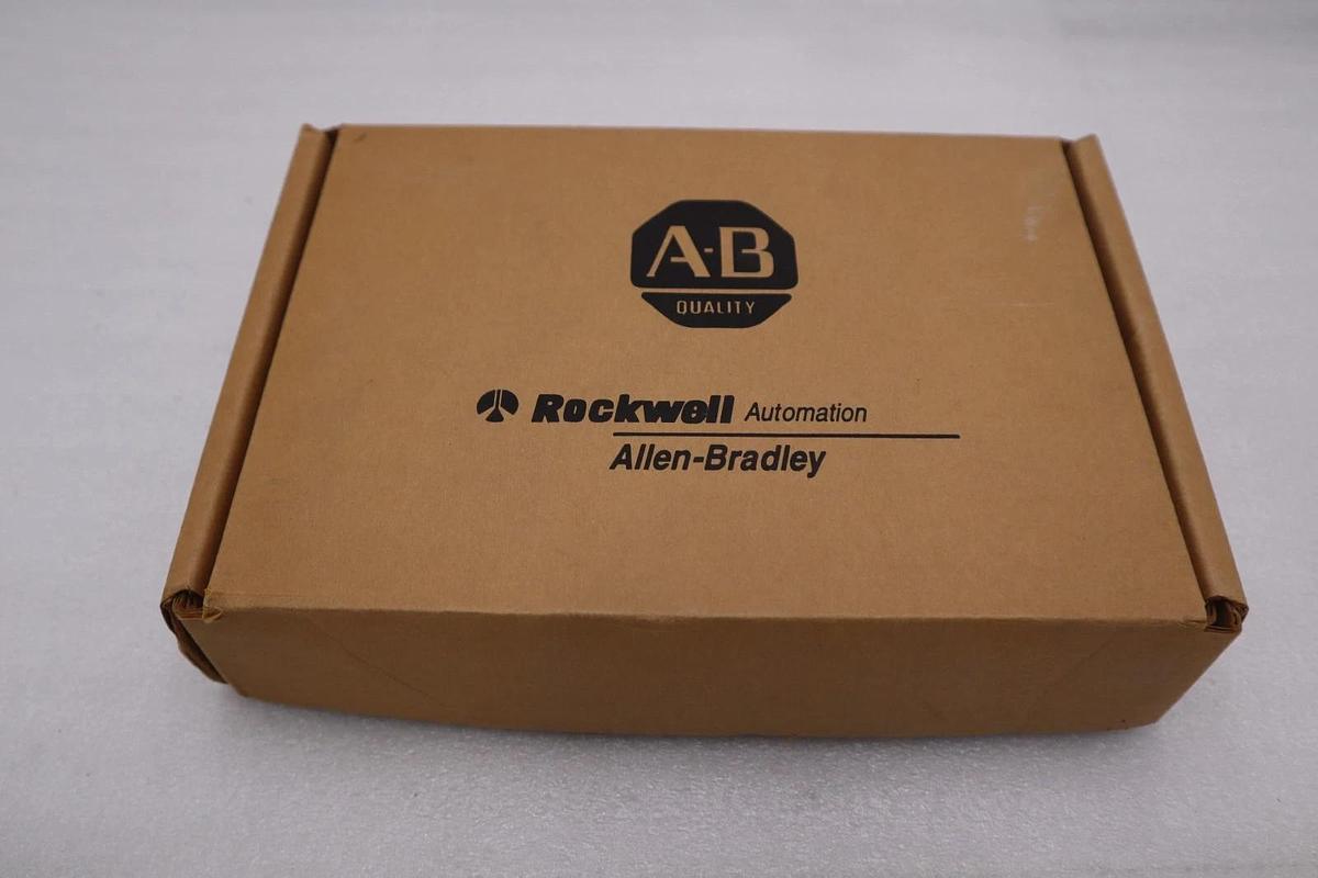 NEW OPEN BOX AB Allen-Bradley 1746-IA8 8 Point 120VAC Input Card SLC500 K-1233-A