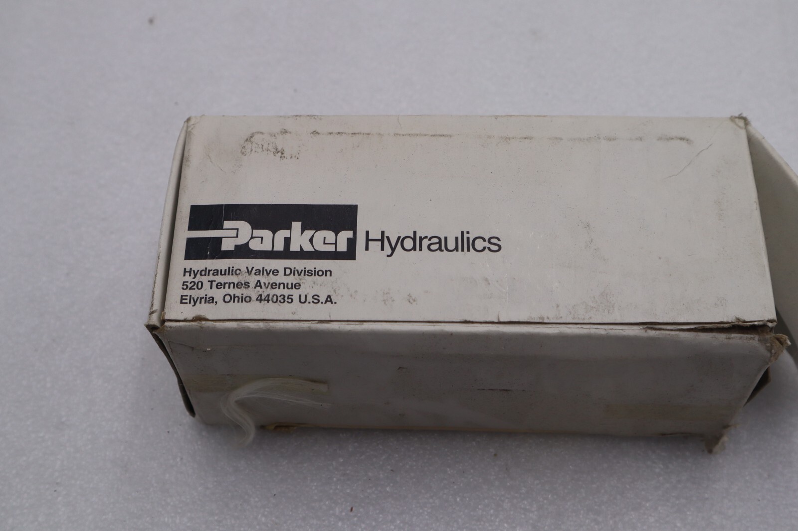 Used PARKER C2000S HYDRAULIC CHECK VALVE 3000 PSI NEW OPEN BOX STOCK #K-620A