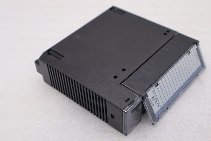 GE FANUC IC693MDL645F INPUT 24VDC 16PT POS/NEG LOGIC STOCK #L-542-C