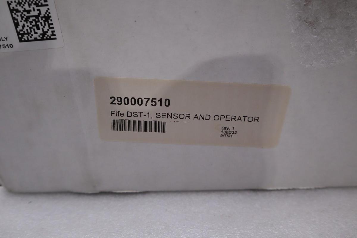 FIFE MAXCESS DST-1 OPERATOR INTERFACE AND SENSOR NEW IN BOX STOCK GF-1329