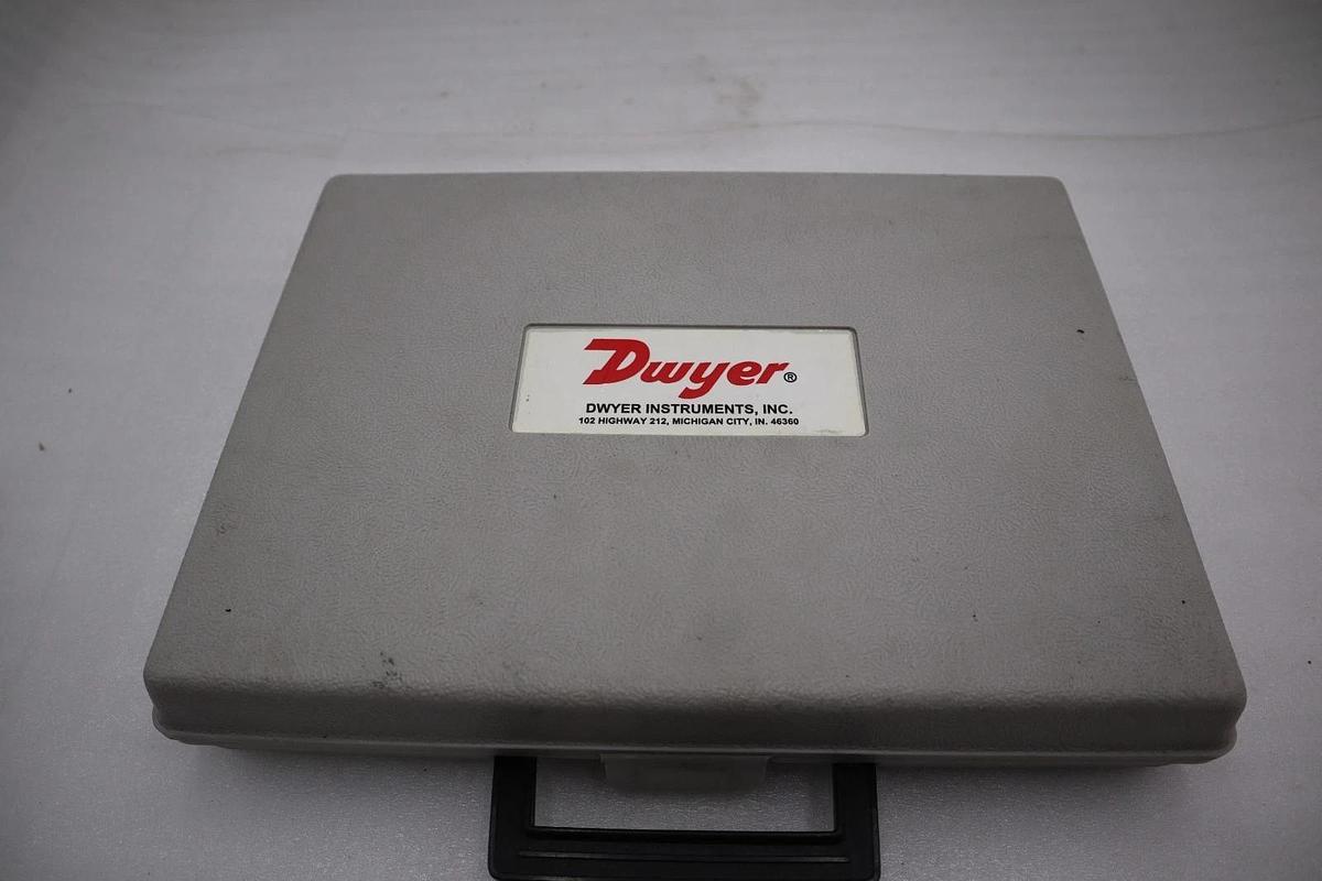 Used Dwyer Series 471 Digital Thermo Anemometer  AS PICTURED STOCK H437