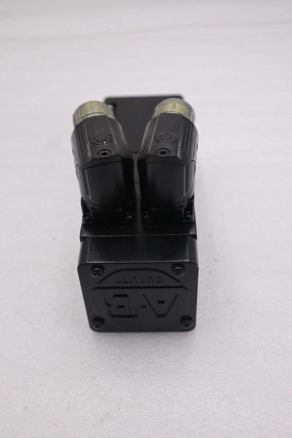Used Allen Bradley MPL-A1510V-VJ74AA Servo Motor AB STOCK K-98-D