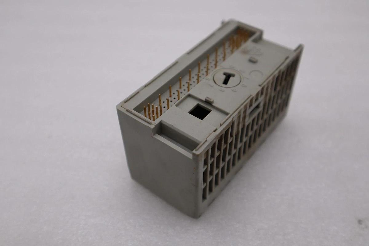 Used AB Allen Bradley 1794-IA16  Input Module  1794IA16 STK H1226A