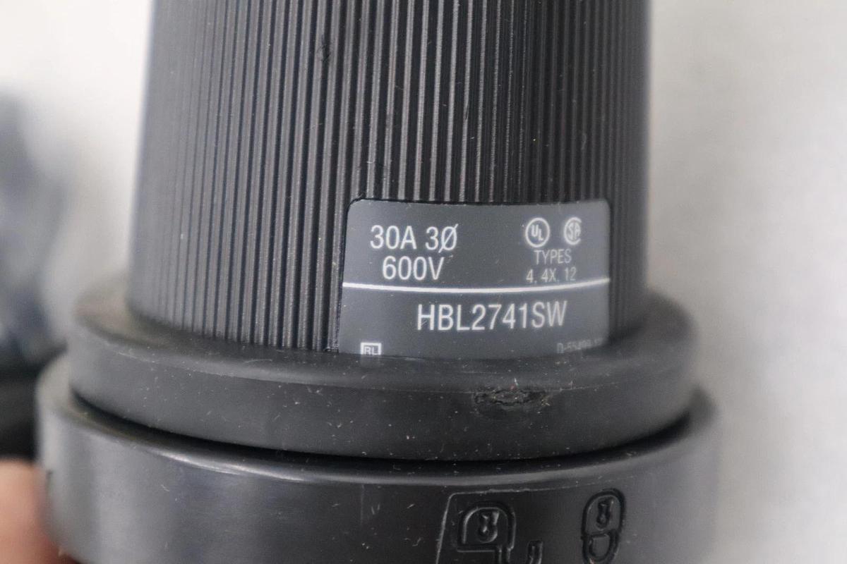 Used HUBBELL HBL2741SW 30A 600V 3PHASE TWIST LOCK POWER CONNECTOR STOCK H823A