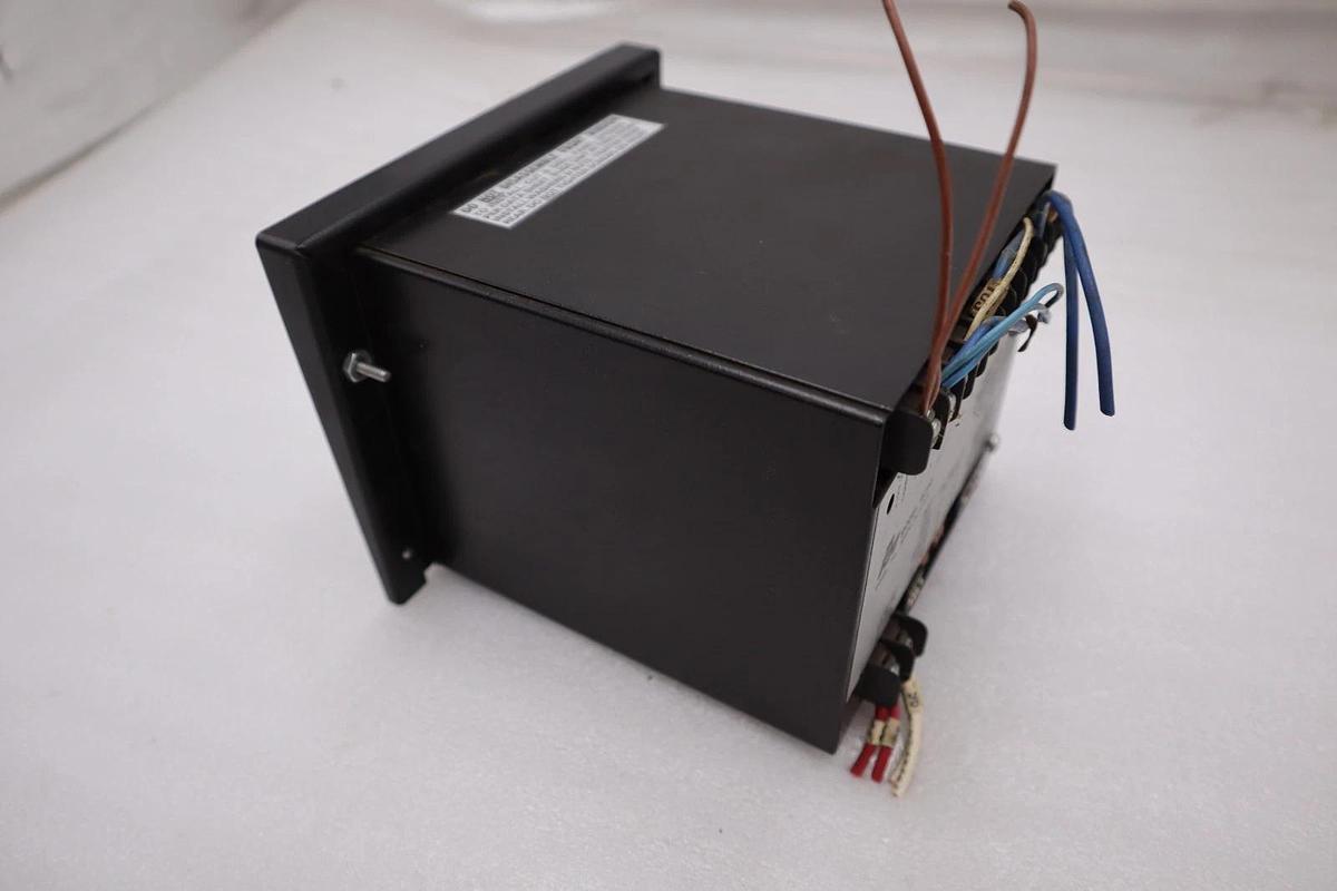 Used Red Lion Controls SC2DU Preset-Able Counter STOCK 3488A