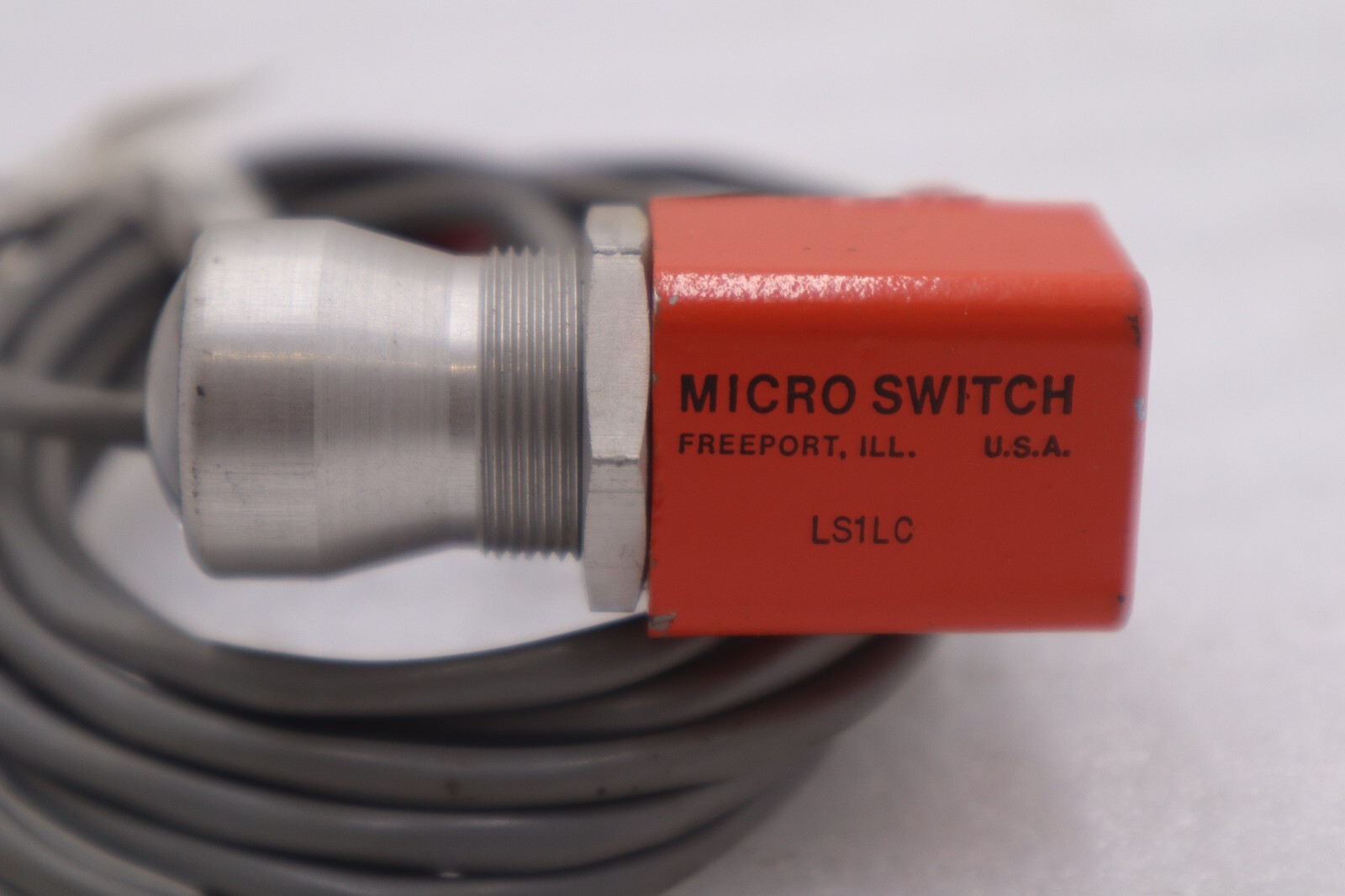 Used NEW OLD STOCK MICROSWITCH FE-LS1LC STOCK K-3664