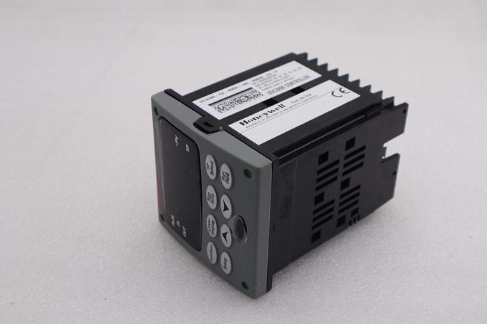 NEW HONEYWELL DC3200-AA-000R-140-00000-E0-0 UDC3200 CONTROLLER STOCK 2200