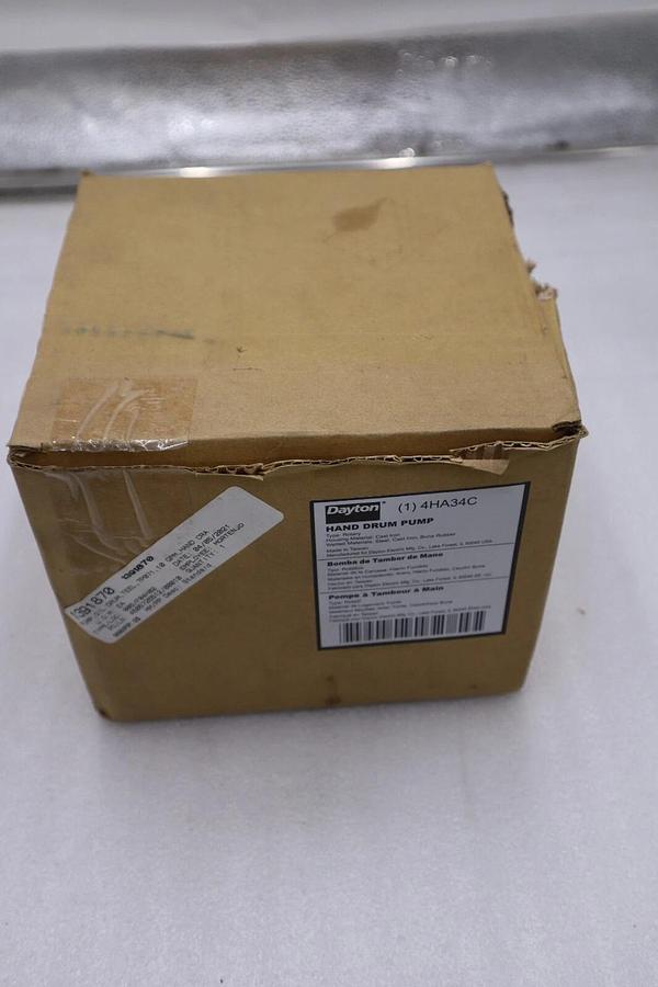 Used 4HA34C Dayton 1" Rotary,  Hand  Drum Pump, Cast Iron, Buna Rubber NEW STOCK H829