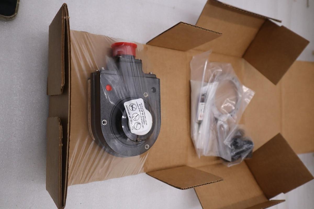 NEW AVTRON HS35MYY6FCU0FA00/ HS35M YY6FCU0FA00 ENCODER - STOCK GF1121