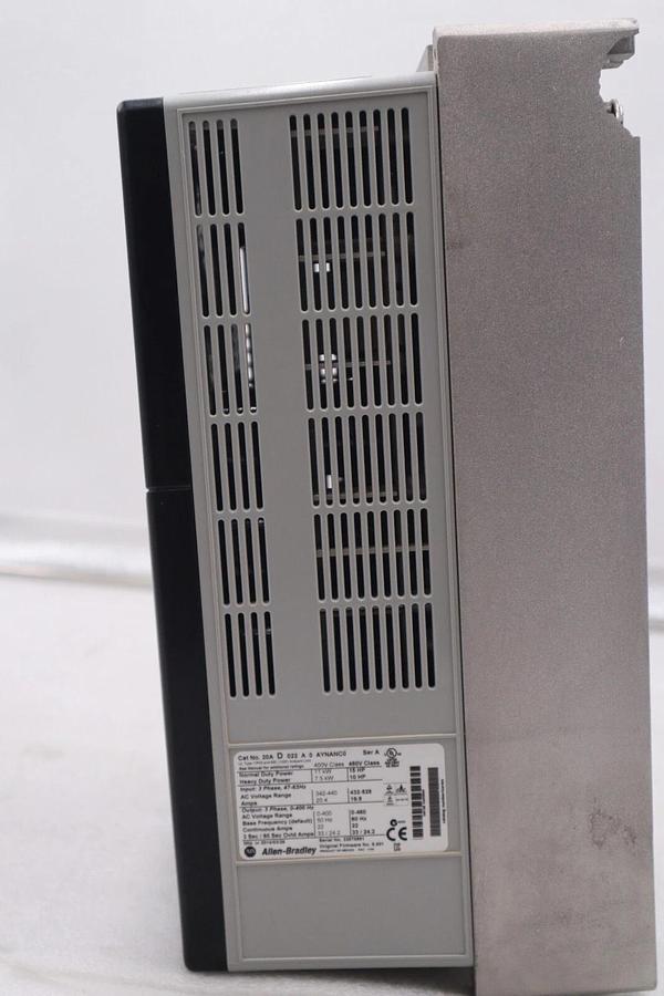 NEW SURPLUS Allen Bradley 20AD022A0AYNANC0 /A PowerFlex 70 AC Drive 480VAC #4009