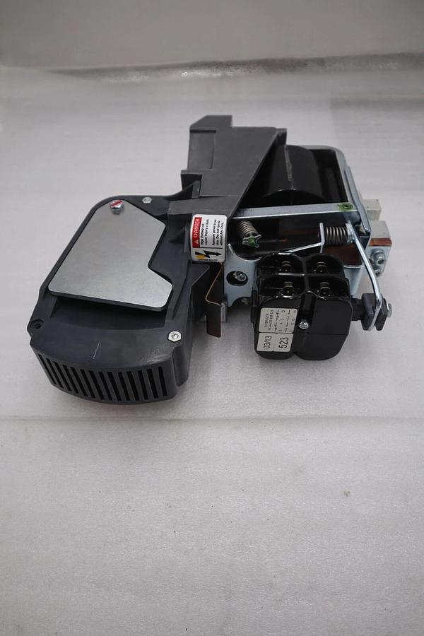 Used Hubbell HC14-193-100-582 DC Contactor 1000 Amp 600VDC Interlock 125VDC Coil NEW