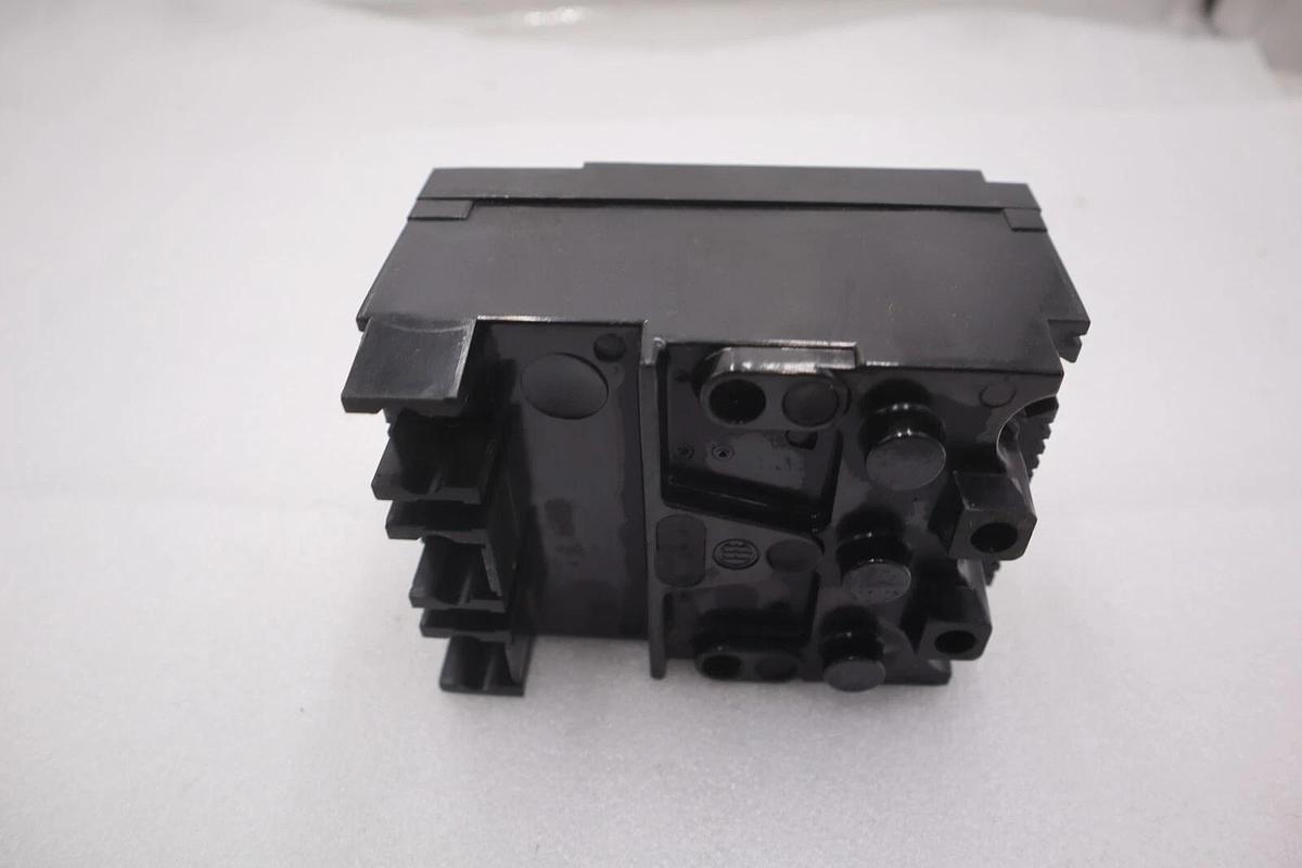 Used ITE  EE3-B020  3 POLE  20 AMP  240VAC  TYPE EE3  Circuit Breaker STOCK B-619