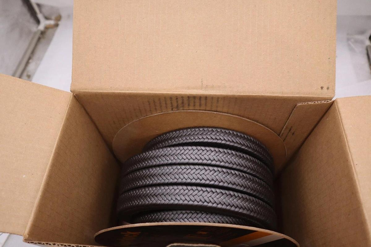 Used GARLOCK Packmaster 6 PM6 7/8 Inch 10 lbs Graphite Fiber Silicone - STOCK GF857