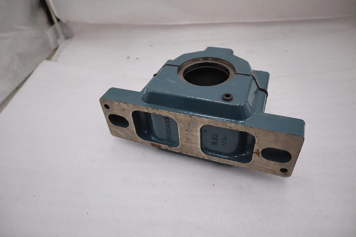 Dodge HS2USAF515 Pillow Block Bearing 2 7/16” to 2 1/2” NEW IN BOX STOCK 2898A