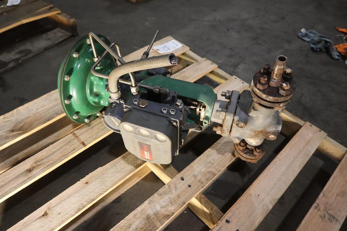Used Fisher Control Valve Size 1/2 With Type EZ Pneumatic Actuator