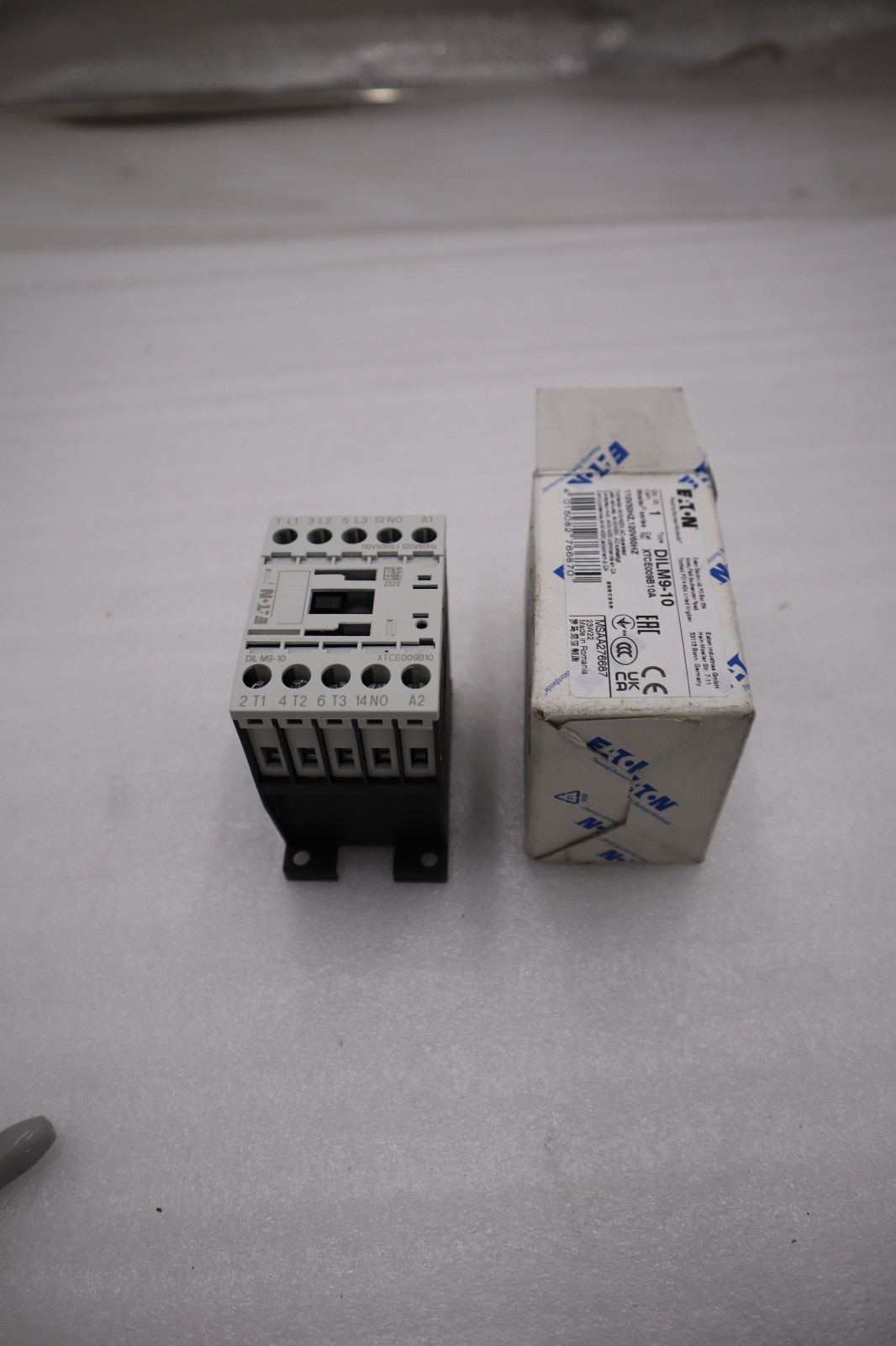 NEW EATON DILM9-10 XTCE009B10TD CONTACTOR 24VDC STOCK H444A