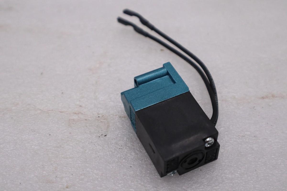 Used Mac TM-DDAP-1DA Valve 24VDC Solenoid VALVE NEW OPEN BOX STK H1334A