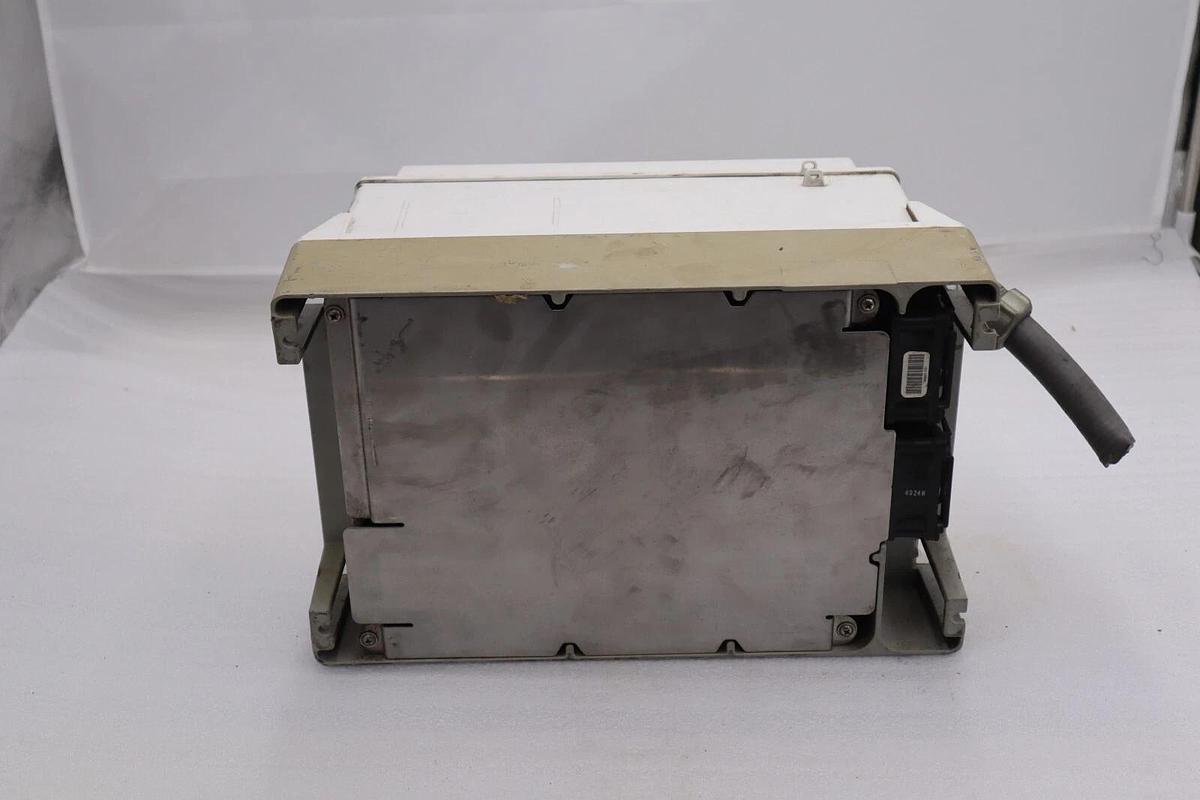 Used Allen Bradley 20AD011C3AYNAEG0 Powerflex 70 Drive VFD MFG. 2015 FRN: 5.001 1726