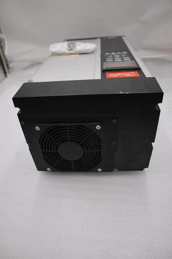 Used NEW DANFOSS VLT5006 PT5C54STR3DLF00A00C0 175Z0293 VARIABLE SPEED DRIVE #H1106