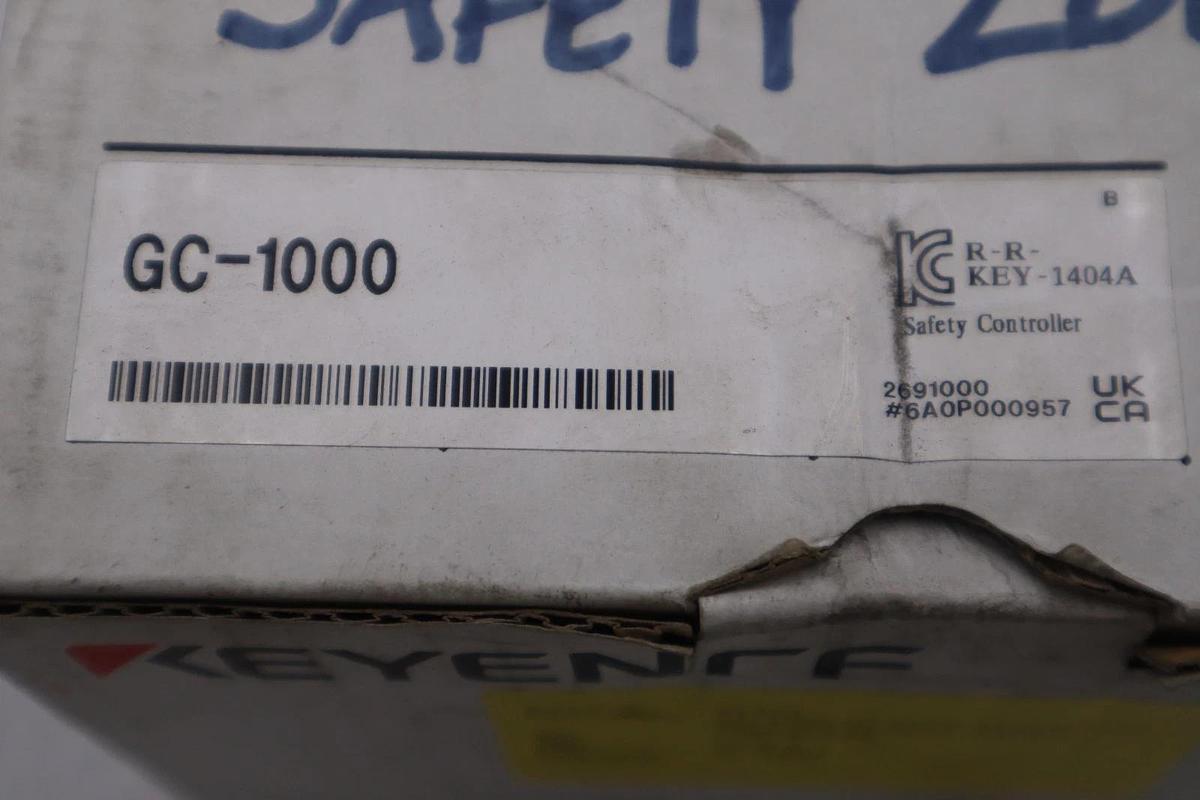 Used Keyence GC-1000 Industrial Safety Controller Ethernet LCD STOCK 1416CC
