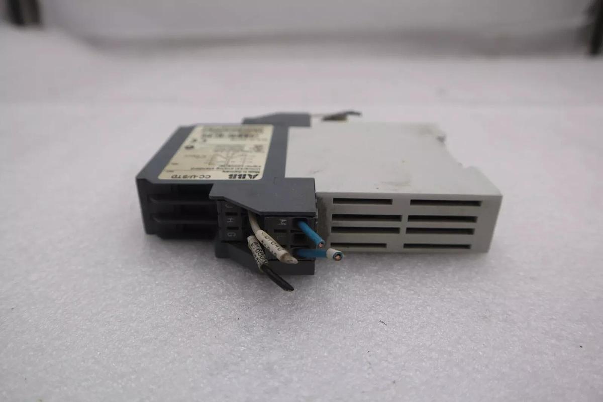 Used ABB 1SVR040000R1700 CC-U/STD Power Supply STOCK K-3511