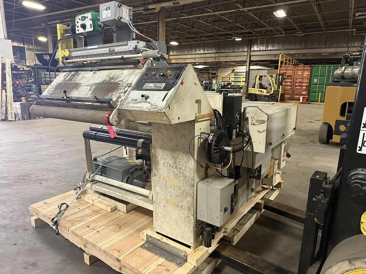 Used 32" WIDE STANFORD MAN ROLAND MODEL 152 FW DOCTOR REWINDER