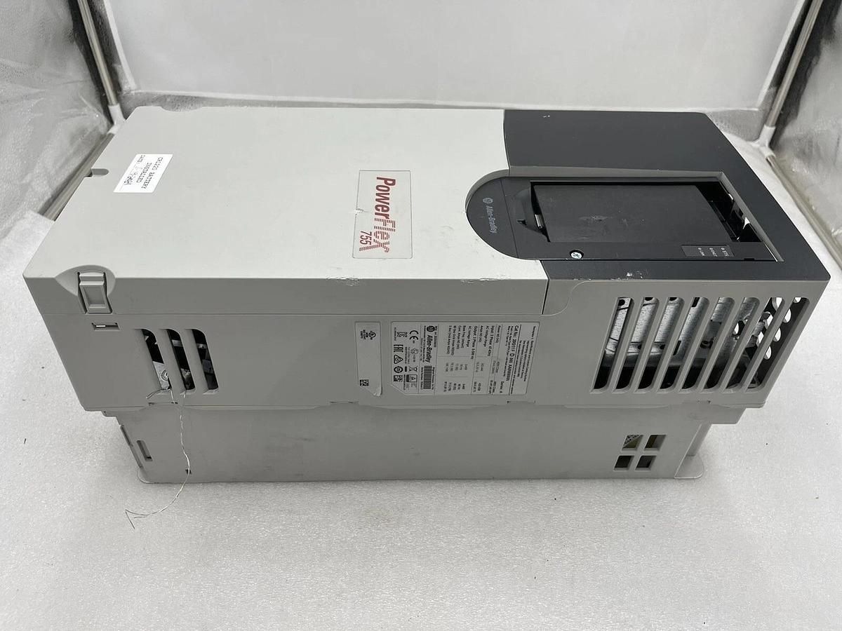 Used ALLEN BRADLEY POWERFLEX 755 20G11FD065AA0NNNNN SER. A F/W 14.004  STOCK 3166