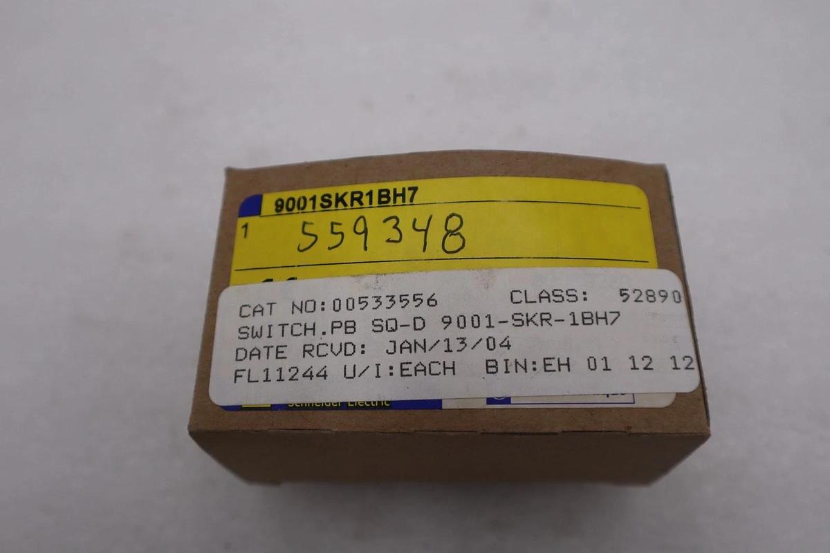 9001SKR1BH7 SQUARE D 9001-SKR1BH7 PUSH BUTTON NEW OPEN BOX STK G866A