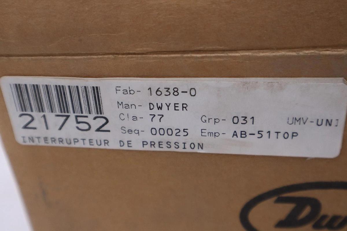 Used DWYER 1638-0 Large Diaphragm Pressure Switch: 0.05" to 0.25" WC - STOCK GF1014