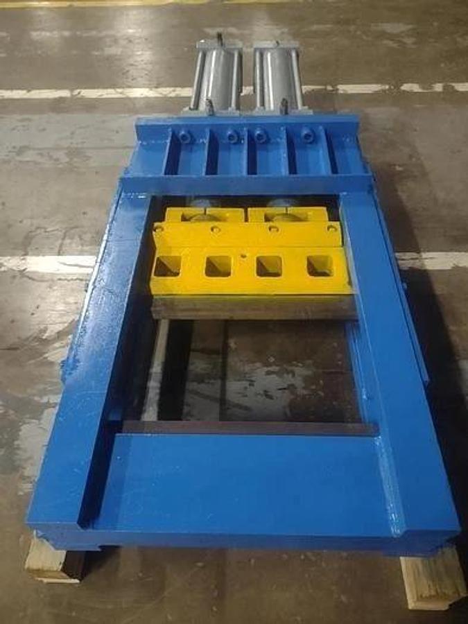 Used NEILSON & HIEBERT TAIL CUTTER WITH HYDRAULIC PACK (TWO AVAILABLE)