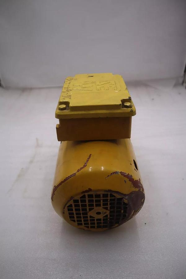 Used SEW EURODRIVE DFT17C4BM605HR MOTOR #M-41