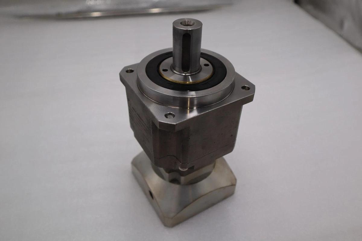 Used Apex Dynamics AB090-S2-P2 Gearbox Reducer 20:1 STOCK M-184