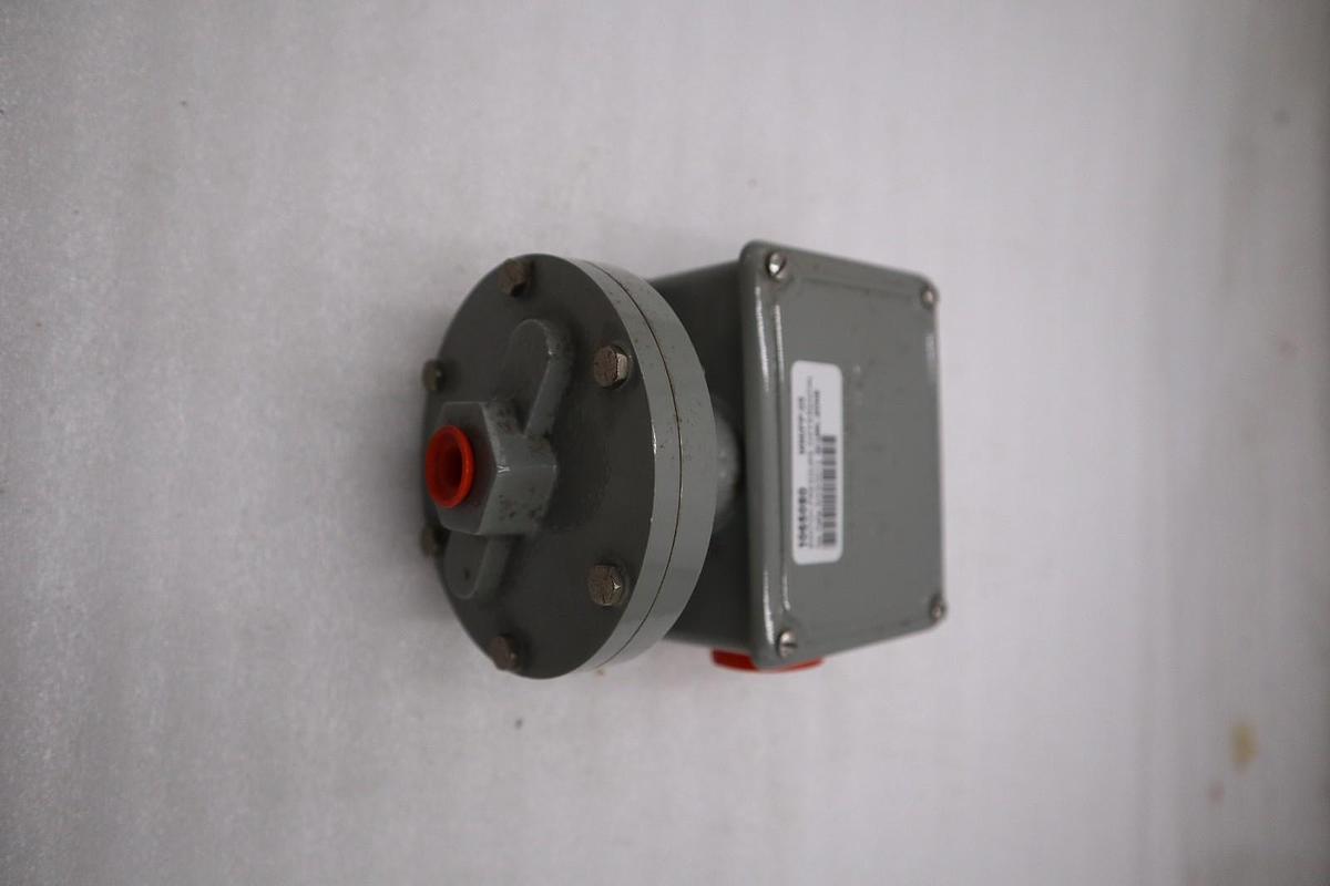 Used SOR 52NN-K117-P1-B1A PRESSURE SWITCH  200-400PSI STOCK H567A
