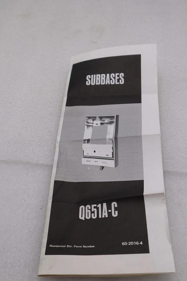 HONEYWELL Q651A-1009-1H MULTI SWITCHING SUBBASE 3 POSITION SWITCH #L-795