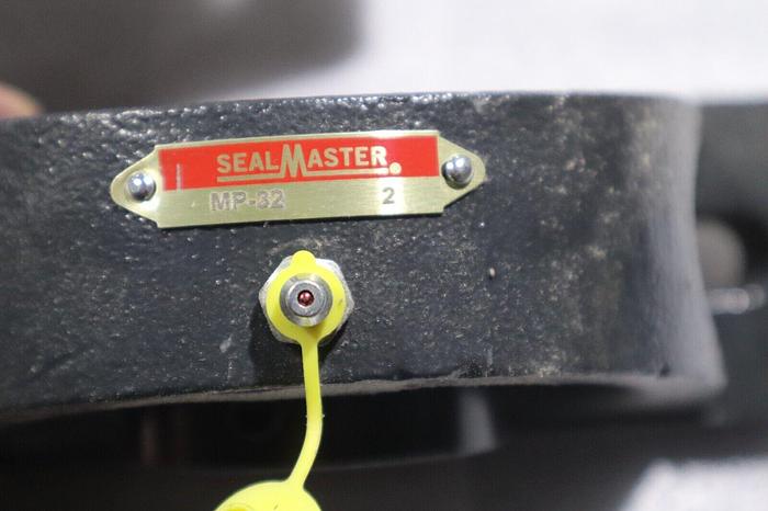 SEALMASTER MP-32 , NEW PILLOW BLOCK BEARING, BORE: 2" NEW STOCK B-1758 662461013847