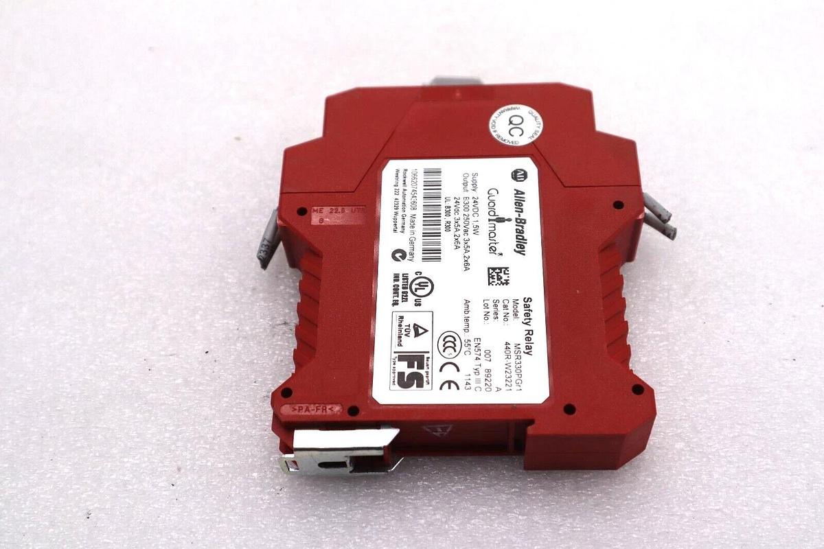 Used ALLEN BRADLEY 440R-W23221 /A SAFTEY RELAY GUARD MASTER MSR330PGR1 #K-1612