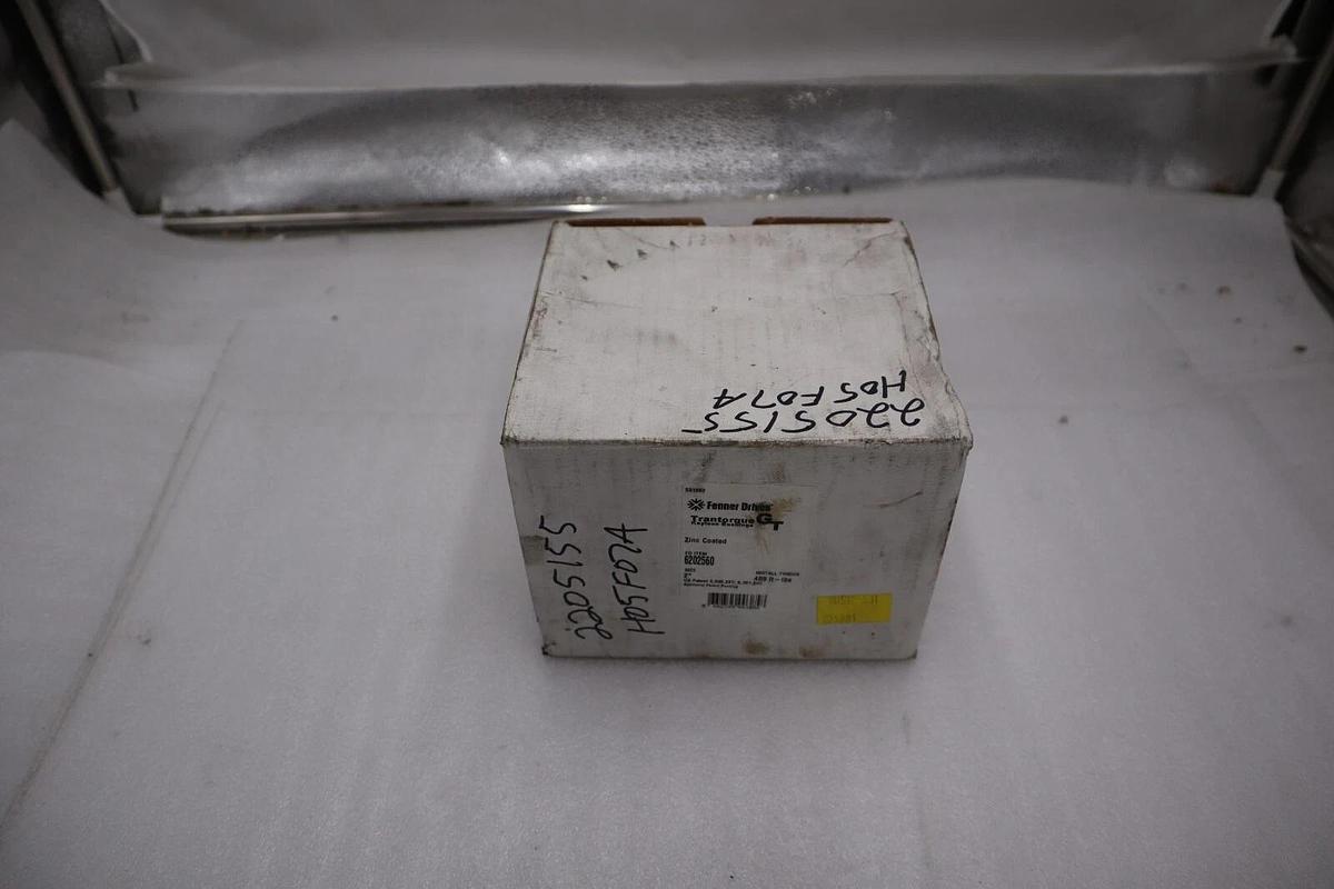Used NEW IN BOX FENNER 6202560 / 6202560 2" KEYLESS BUSHINGS STOCK H843