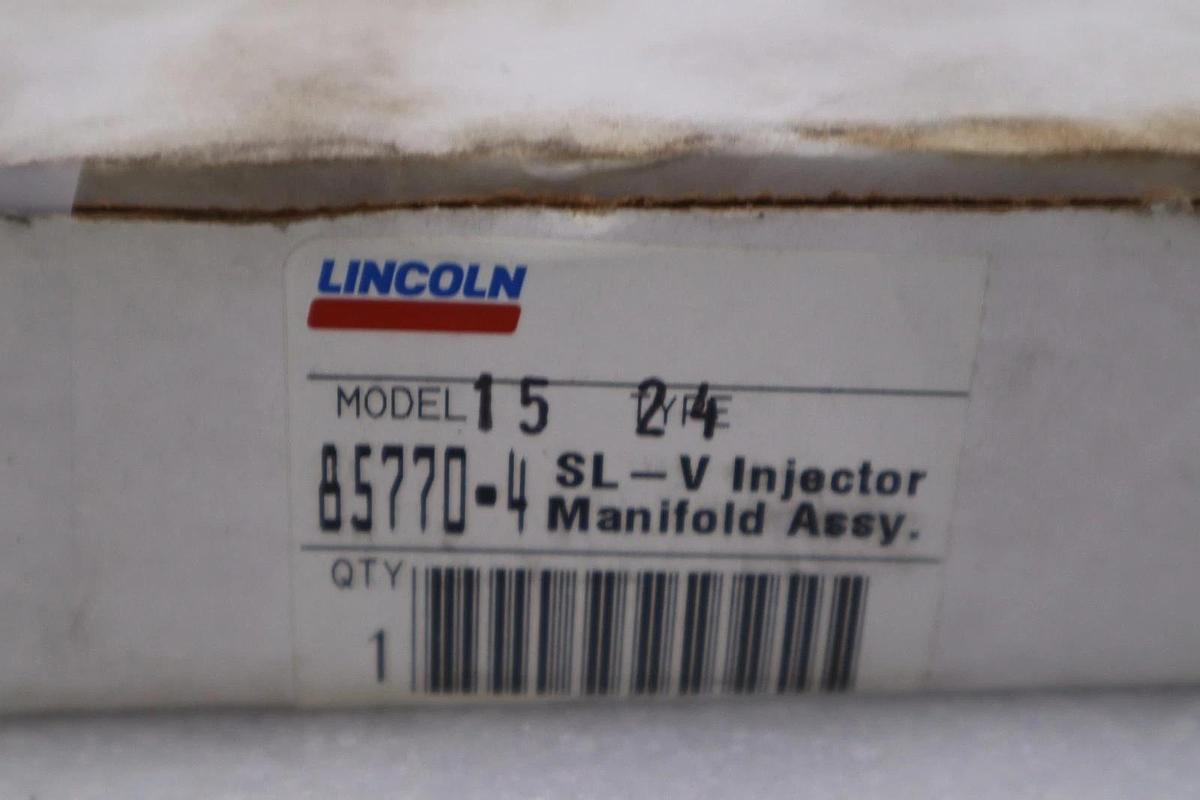 NEW OPEN BOX Lincoln 85770-4 SL-V Injector Manifold Assembly STOCK 5705CC