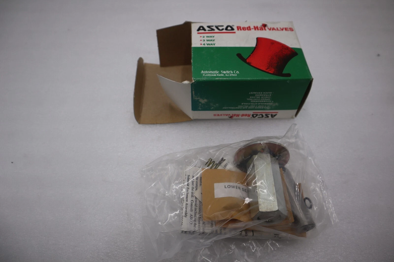 Used NEW ASCO 306686-U REBUILD KIT 8302 AC VALVE PART STOCK G822A
