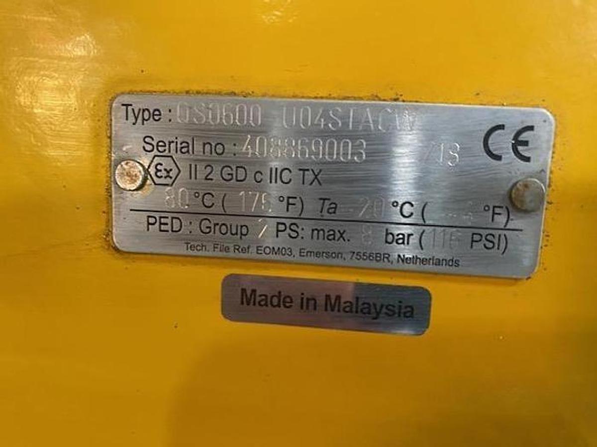 Used EMERSON FIELDQ TYPE OSO6OOO-U04STACW ACTUATOR WITH 4" BALL VALVE